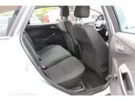 Ford Focus (2015) thumbnail 21