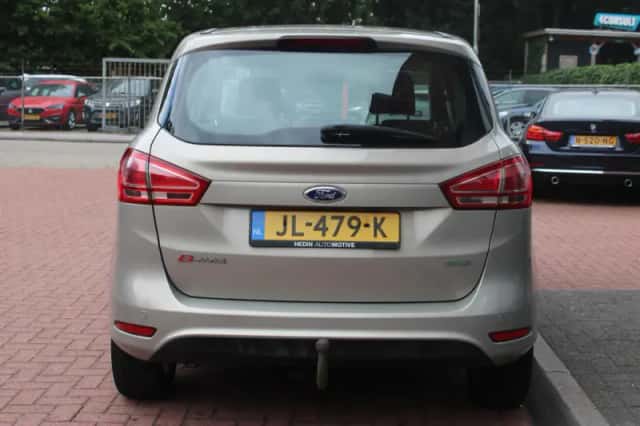 Ford B-Max (2016) thumbnail 4