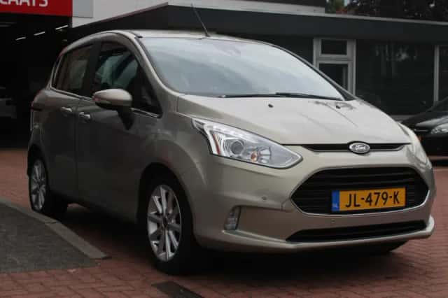 Ford B-Max (2016) thumbnail 6
