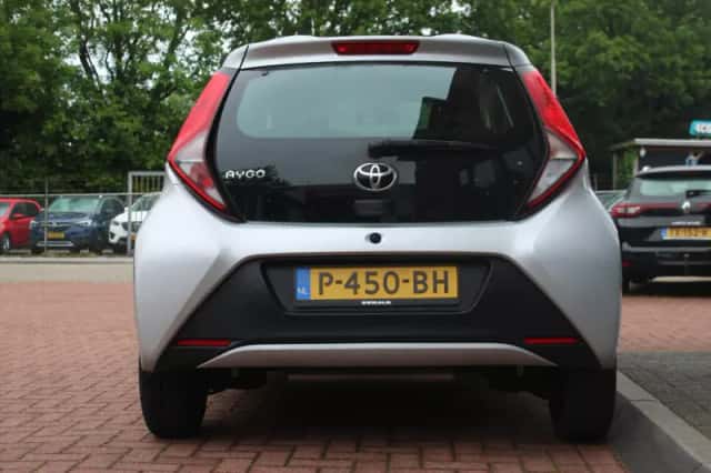 Toyota Aygo (2022) thumbnail 4
