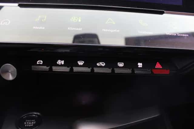 Peugeot 308 (2022) thumbnail 15