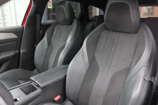 Peugeot 308 (2022) thumbnail 17