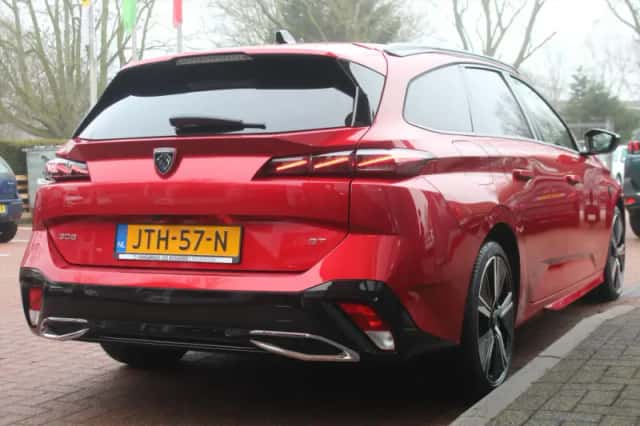 Peugeot 308 (2022) thumbnail 5