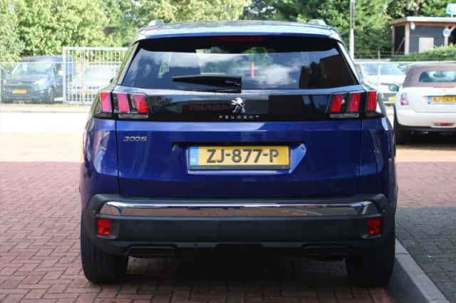 Peugeot 3008 (2019) thumbnail 4