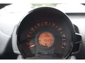 Toyota Aygo (2020) thumbnail 8