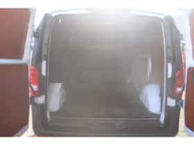 Mercedes-Benz Vito (2019) thumbnail 11
