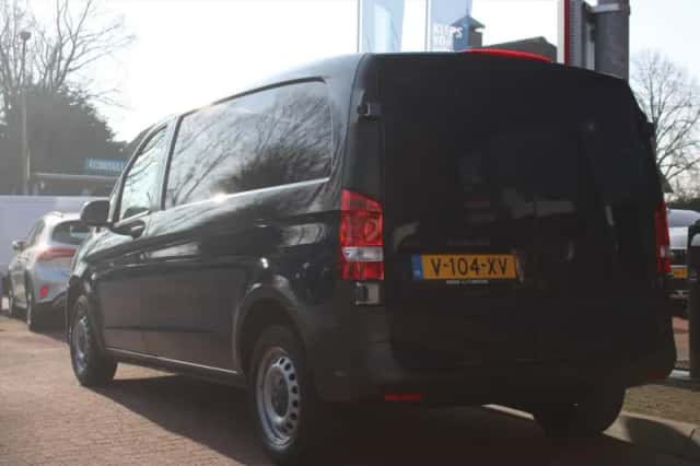 Mercedes-Benz Vito (2019) thumbnail 3
