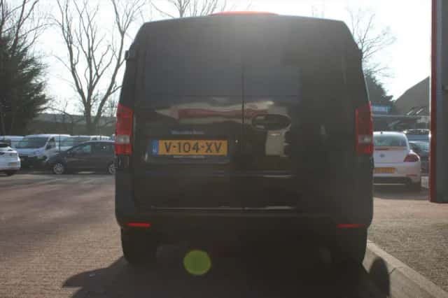 Mercedes-Benz Vito (2019) thumbnail 4