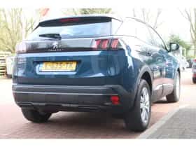 Peugeot 3008 (2021) thumbnail 5