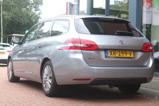 Peugeot 308 (2019) thumbnail 3