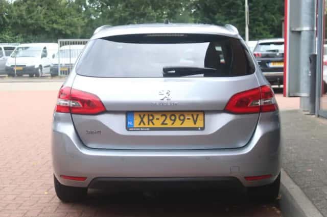 Peugeot 308 (2019) thumbnail 4