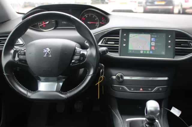 Peugeot 308 (2019) thumbnail 7