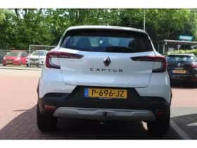 Renault Captur (2022) thumbnail 4