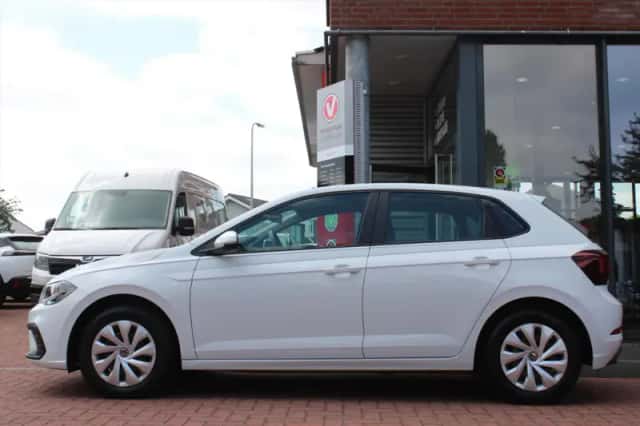 Volkswagen Polo (2022) thumbnail 2