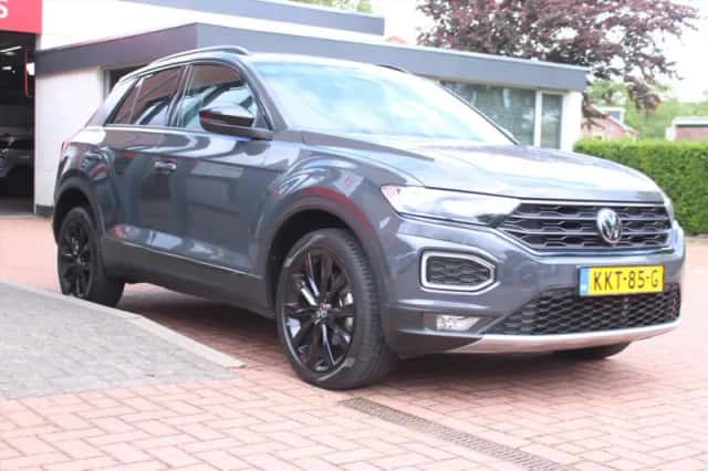 Volkswagen T-Roc (2021) thumbnail 6