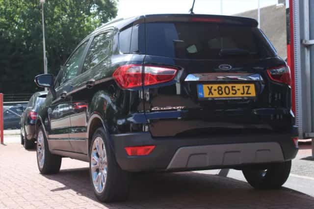 Ford EcoSport (2019) thumbnail 3