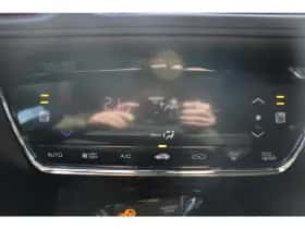 Honda HR-V (2015) thumbnail 9