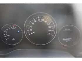 Honda HR-V (2015) thumbnail 10