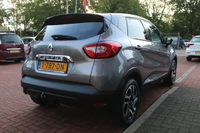 Renault Captur (2016) thumbnail 5