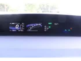 Toyota Mirai (2016) thumbnail 11