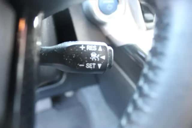 Toyota Mirai (2016) thumbnail 13