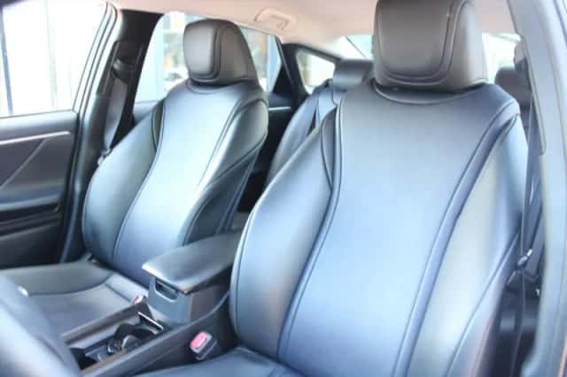 Toyota Mirai (2016) thumbnail 14