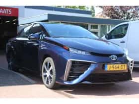 Toyota Mirai (2016) thumbnail 6