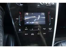 Toyota Mirai (2016) thumbnail 10