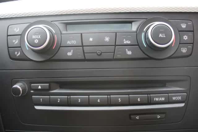 BMW 1-Serie (2012) thumbnail 10