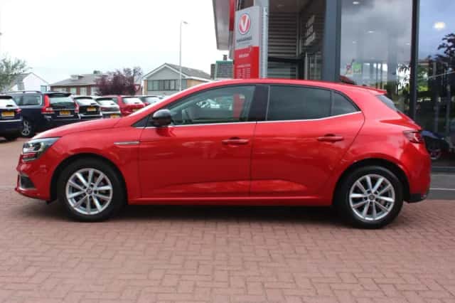 Renault Mégane (2017) thumbnail 2
