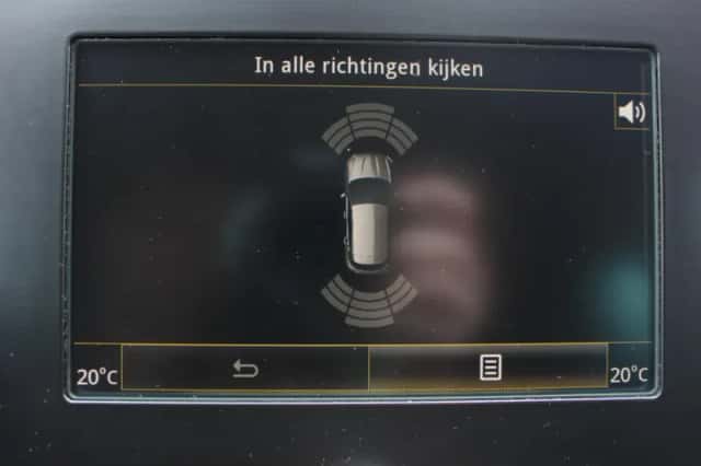 Renault Mégane (2017) thumbnail 11