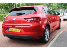 Renault Mégane (2017) thumbnail 5