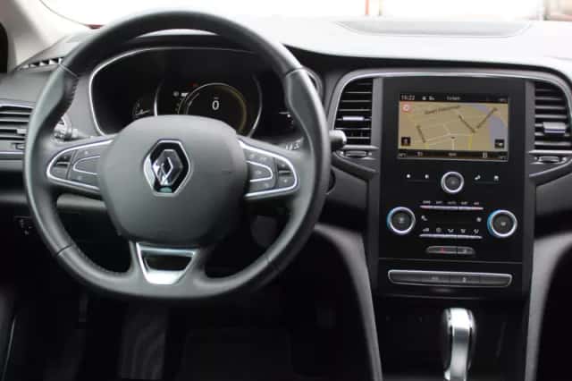 Renault Mégane (2017) thumbnail 7