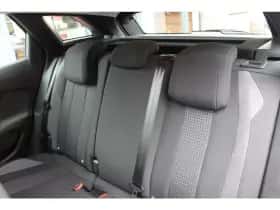 Peugeot 3008 (2022) thumbnail 16