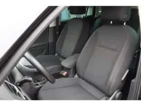 Volkswagen Tiguan (2017) thumbnail 12