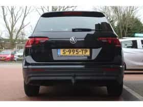 Volkswagen Tiguan (2017) thumbnail 4