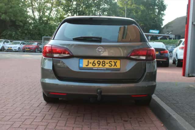 Opel Astra (2020) thumbnail 4