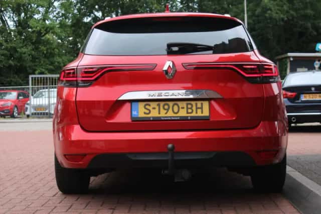 Renault Mégane (2023) thumbnail 4