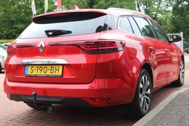Renault Mégane (2023) thumbnail 5
