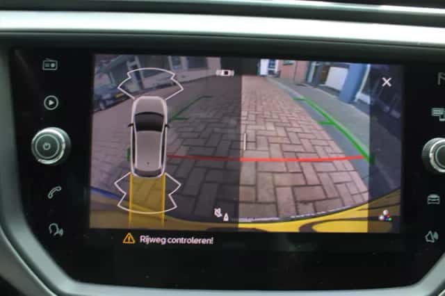 SEAT Ibiza (2021) thumbnail 10