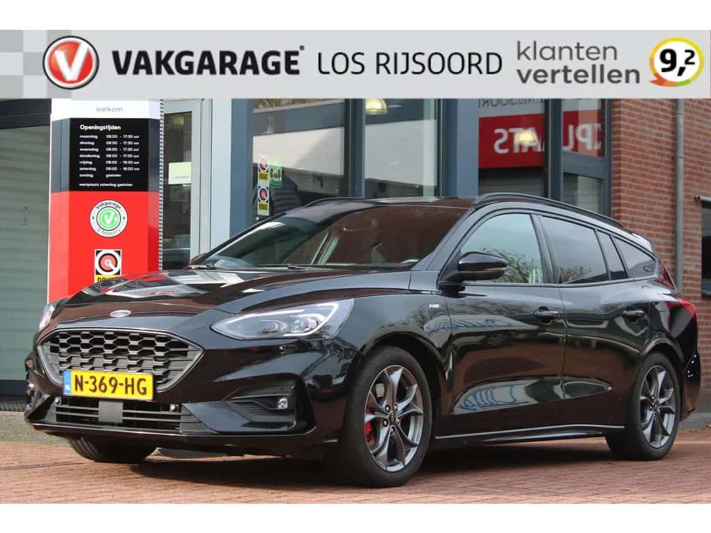 Ford Focus (2021) — foto 1