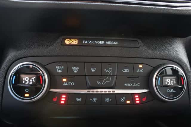 Ford Focus (2021) thumbnail 13