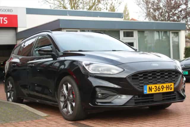 Ford Focus (2021) thumbnail 6
