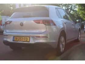 Volkswagen Golf (2022) thumbnail 5