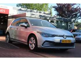 Volkswagen Golf (2022) thumbnail 6