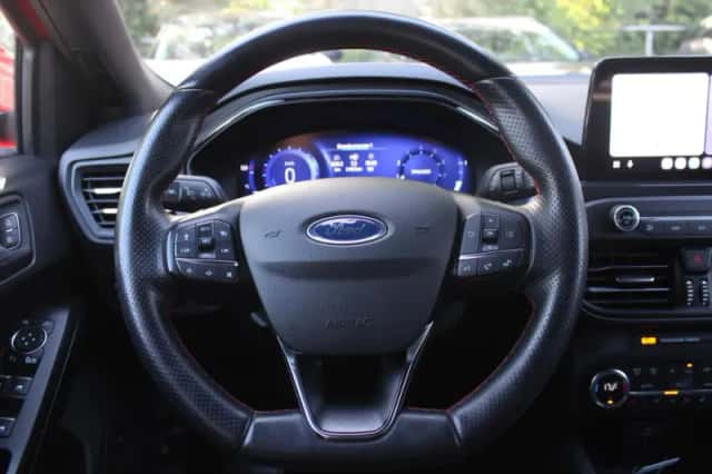 Ford Focus (2020) thumbnail 9