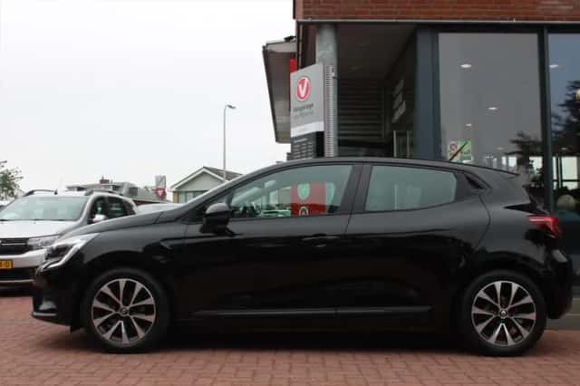Renault Clio (2021) thumbnail 2