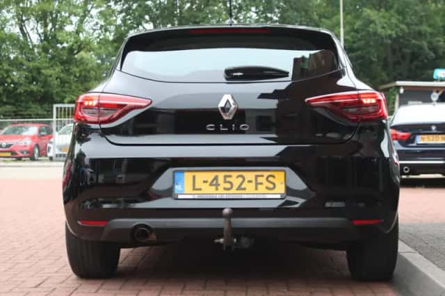 Renault Clio (2021) thumbnail 4