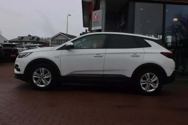 Opel Grandland X (2019) thumbnail 2