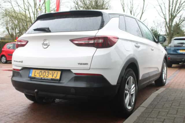 Opel Grandland X (2019) thumbnail 5